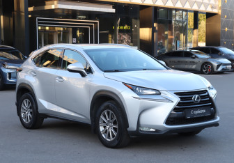 Подержанный автомобиль Lexus NX 2015 года (3 фото)