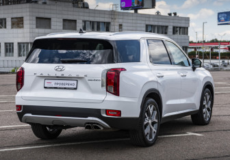 Подержанный автомобиль Hyundai Palisade 2021 года (5 фото)