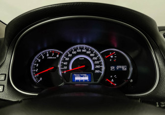 Подержанный автомобиль Nissan Teana 2012 года (11 фото)