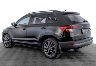 Подержанный автомобиль Skoda Karoq 2021 года (7 фото)