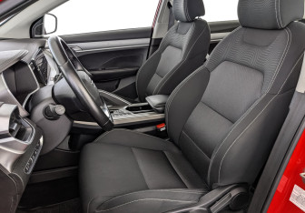 Подержанный автомобиль Geely Coolray 2023 года (20 фото)