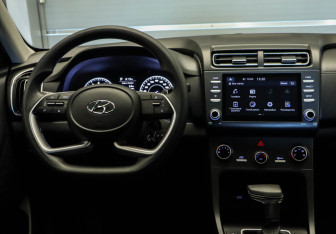 Подержанный автомобиль Hyundai Creta 2021 года (9 фото)