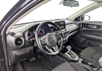 Подержанный автомобиль Kia Cerato Sedan 2020 года (16 фото)