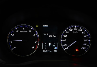 Подержанный автомобиль Mitsubishi Outlander 2015 года (16 фото)