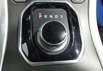 Подержанный автомобиль Land Rover Range Rover Evoque 2013 года (14 фото)