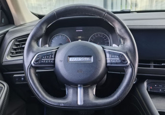 Подержанный автомобиль Haval F7x 2020 года (14 фото)