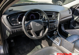 Подержанный автомобиль Kia Optima Sedan 2012 года (12 фото)