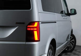 Подержанный автомобиль Volkswagen Caravelle 2020 года (21 фото)