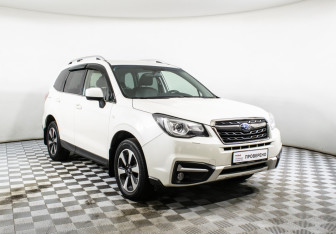 Подержанный автомобиль Subaru Forester Suv 2017 года (3 фото)