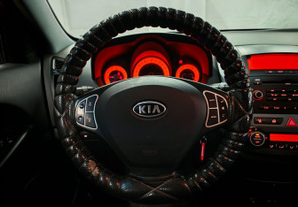 Подержанный автомобиль Kia Ceed Wagon 2008 года (12 фото)