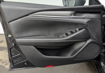 Подержанный автомобиль Mazda 6 Sedan 2020 года (19 фото)