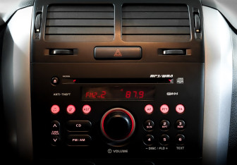 Подержанный автомобиль Suzuki Grand Vitara 2008 года (15 фото)