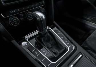 Подержанный автомобиль Volkswagen Passat Sedan 2015 года (11 фото)