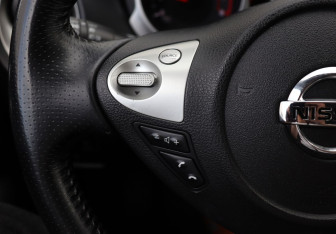Подержанный автомобиль Nissan Juke 2011 года (14 фото)
