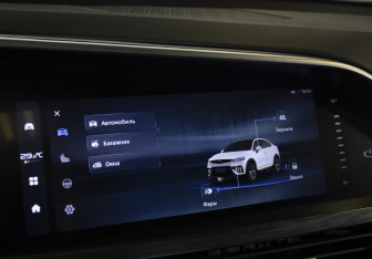 Подержанный автомобиль Geely Tugella 2023 года (17 фото)