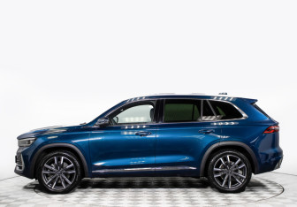 Подержанный автомобиль Geely Monjaro 2023 года (8 фото)