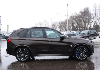 Подержанный автомобиль BMW X5 M 2018 года (4 фото)