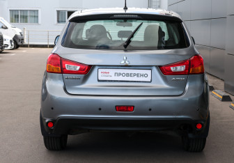 Подержанный автомобиль Mitsubishi ASX 2014 года (6 фото)