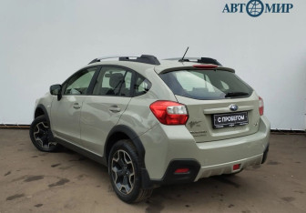 Подержанный автомобиль Subaru XV 2013 года (7 фото)