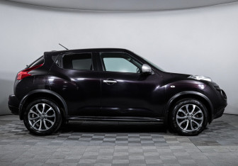 Подержанный автомобиль Nissan Juke 2013 года (4 фото)