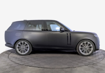 Подержанный автомобиль Land Rover Range Rover 2024 года (4 фото)