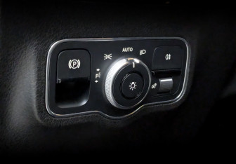 Подержанный автомобиль Mercedes-Benz GLB 2021 года (26 фото)