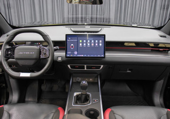 Подержанный автомобиль Jetour Dashing 2023 года (14 фото)