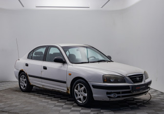 Подержанный автомобиль Hyundai Elantra Sedan 2004 года (3 фото)