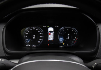 Подержанный автомобиль Volvo XC90 2019 года (14 фото)