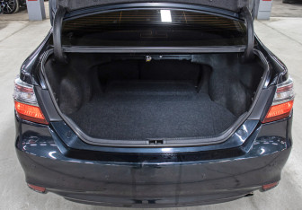 Подержанный автомобиль Toyota Camry Sedan 2016 года (10 фото)