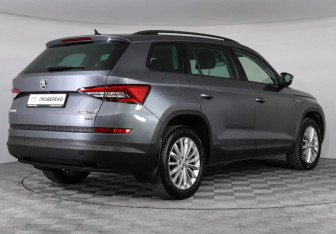 Подержанный автомобиль Skoda Kodiaq 2019 года (5 фото)
