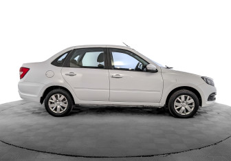 Подержанный автомобиль LADA (ВАЗ) Granta Sedan 2022 года (4 фото)