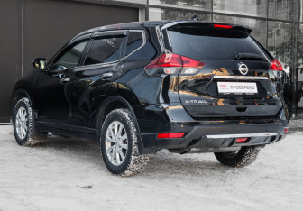 Подержанный автомобиль Nissan X-Trail 2020 года (7 фото)