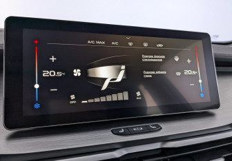 Подержанный автомобиль Geely Coolray 2023 года (27 фото)