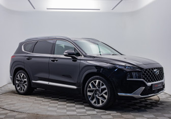 Подержанный автомобиль Hyundai Santa Fe 2021 года (7 фото)