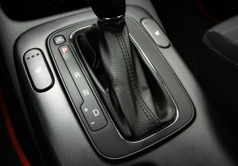 Подержанный автомобиль Kia Cerato Coupe 2013 года (18 фото)