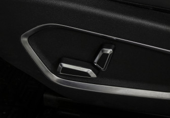 Подержанный автомобиль Geely Atlas Pro 2022 года (19 фото)