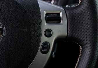 Подержанный автомобиль Nissan X-Trail 2010 года (19 фото)