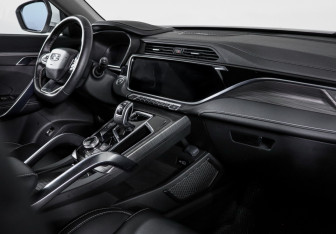 Подержанный автомобиль Geely Atlas Pro 2022 года (9 фото)