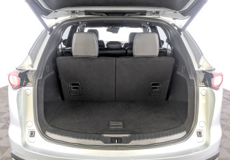 Подержанный автомобиль Mazda CX-9 2018 года (27 фото)