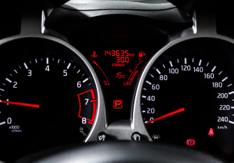 Подержанный автомобиль Nissan Juke 2014 года (11 фото)