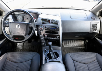 Подержанный автомобиль SsangYong Kyron 2011 года (13 фото)