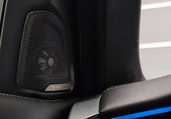 Подержанный автомобиль BMW X5 M 2015 года (22 фото)