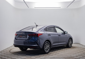 Подержанный автомобиль Hyundai Solaris Sedan 2021 года (5 фото)