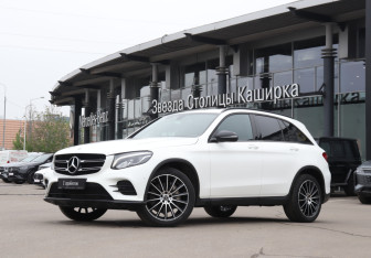 Подержанный автомобиль Mercedes-Benz GLC Coupe 2019 года (23 фото)