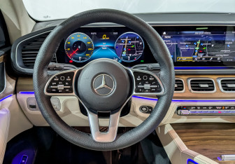 Подержанный автомобиль Mercedes-Benz GLE 2023 года (23 фото)