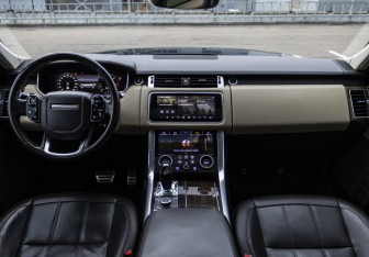 Подержанный автомобиль Land Rover Range Rover Sport 2018 года (13 фото)