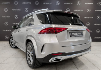 Подержанный автомобиль Mercedes-Benz GLE 2019 года (7 фото)
