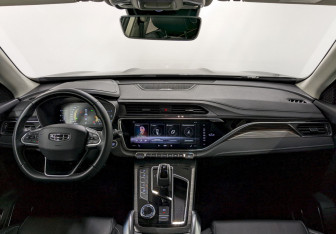 Подержанный автомобиль Geely Atlas Pro 2023 года (25 фото)