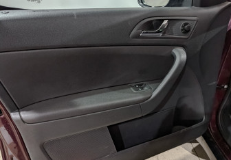 Подержанный автомобиль Skoda Yeti 2014 года (18 фото)